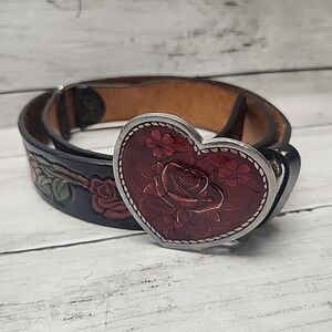 Roses Flower Embossed Floral Black/Red/Green Leather Belt USA Women’s M